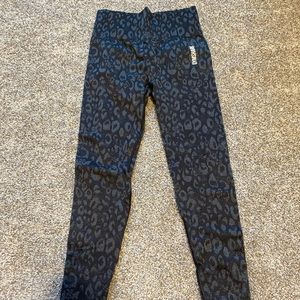 SOLD!!!! Gymshark Adapt Animal Seamless Leggings